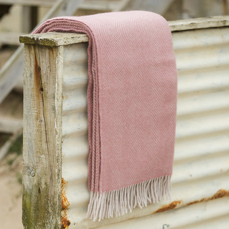 Throw Rug Herringbone - Dusty Pink